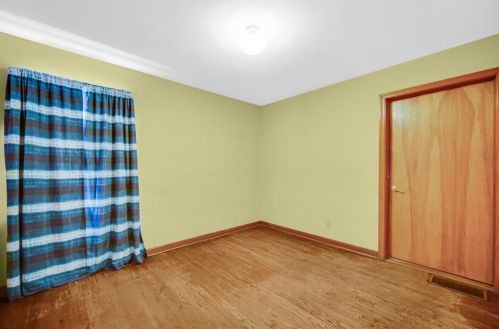 1029 175 St, Hammond IN 46324-3131 exterior