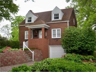 100 Rockwood St, Monroeville, PA 15146-4044
