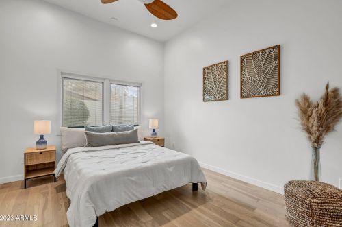 7627 22nd St, Phoenix AZ  85020-4706 exterior