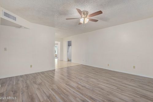 4428 Turquoise Ave, Glendale AZ 85302-1149 exterior