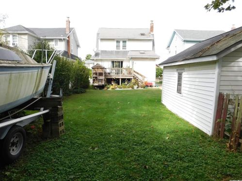 126 Lyon Pl, Lynbrook NY  11563-2420 exterior