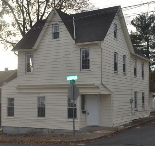 213 8th St, Easton PA  18042-3457 exterior