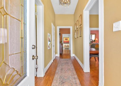 810 Winnie St, Galveston TX 77550-5133 exterior