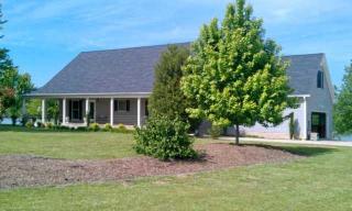 91 Edgewater Dr, Winchester, TN 37398-1912