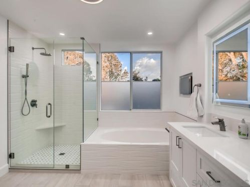 11218 Carmel Crk Rd, San Diego CA 92130-2625 exterior