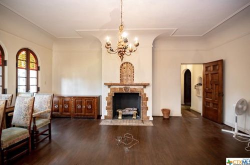 501 Vine St, Victoria TX exterior