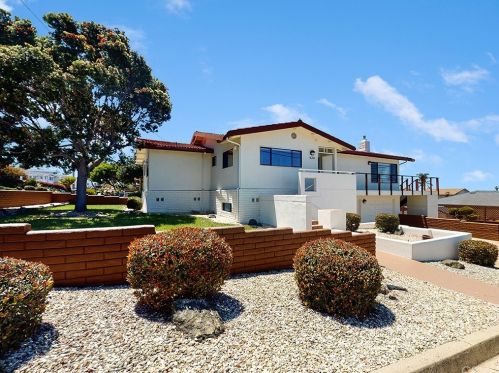 630 San Joaquin St, Morro Bay, CA 93442-1461