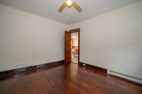 19 5 Ave, Worcester MA  01607-1008 exterior