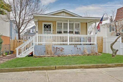 31 Barberie Ave, Monmouth Hills, NJ 07732-1517