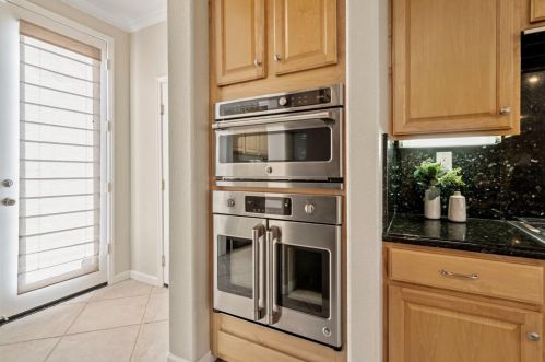 3909 Edgeview Ct, Modesto CA  95355-7318 exterior