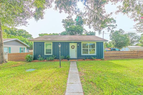 253 Hull Ave, Deland, FL 32720-4970