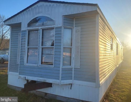 258 Sand Field Rd, Wardensville, WV 26851-8219