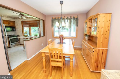 188 Windsor Ave, Southampton PA  18966-3334 exterior