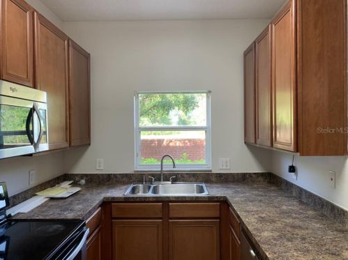 2730 Retreat View Cir, Sanford FL  32771-8803 exterior