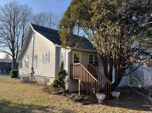 433 Mccaul St, Tomah, WI 54660-1843