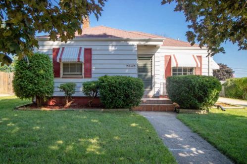 7645 48 Ave, Kenosha WI  53142-4232 exterior