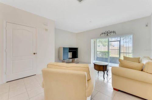 3507 Wilshire Way Rd, Orlando, FL 32829-7355
