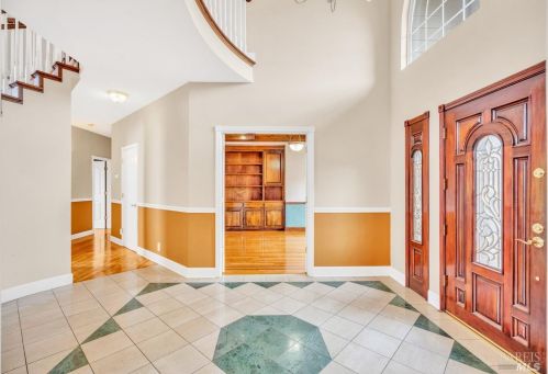 4084 Marcas St, Pinole CA  94564-1026 exterior