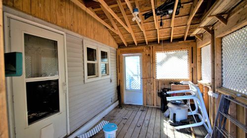 17 Shr Dr, Raymond NH 03077-1313 exterior