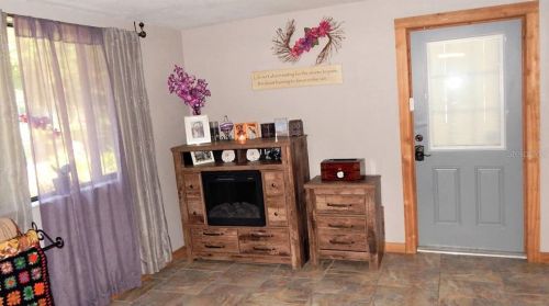 17639 Palamino Lk Dr, Dade City FL 33523-1949 exterior