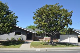 1955 Downing Ct, Fairfield, CA 94533-3624