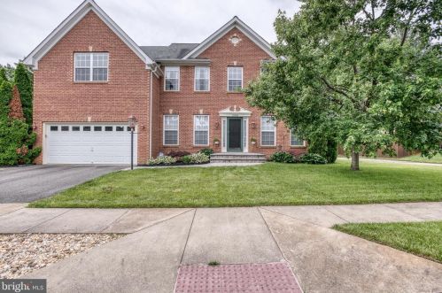 15406 Ewells Mill Way, Woodbridge, VA 22193-5883