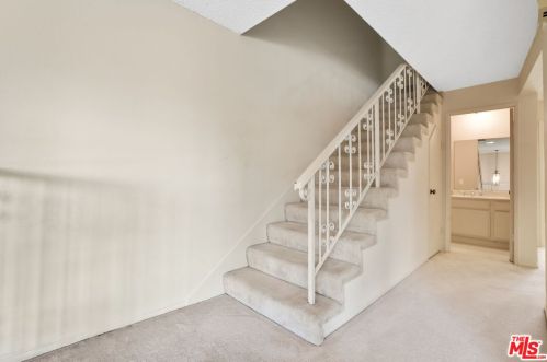 1966 Huntington Dr, South Pasadena CA  91030-4950 exterior