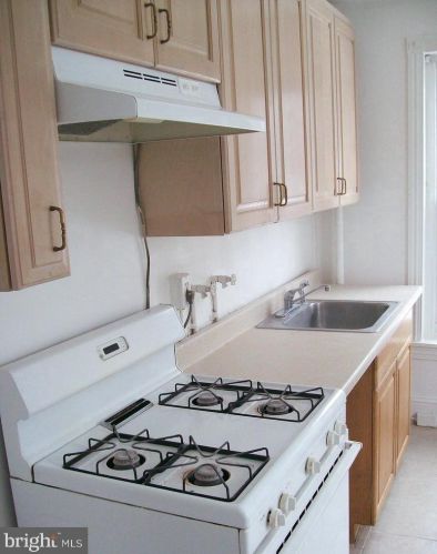 243 Buttonwood St, Norristown, PA 19401-4411