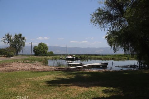 27 K St, Lakeport, CA 95453-5504