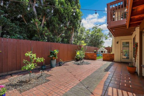 5521 Lesa Rd, La Mesa CA  91942-1704 exterior