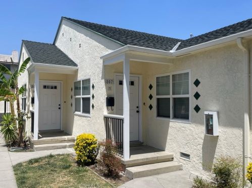 807 Chevy Chase Dr, Glendale CA 91205-3018 exterior