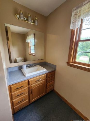 814 Exeter Rd, Exeter CT 06249-1706 exterior