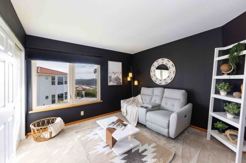 4565 Sea Bluff Cir, Carlsbad CA  92008-3671 exterior