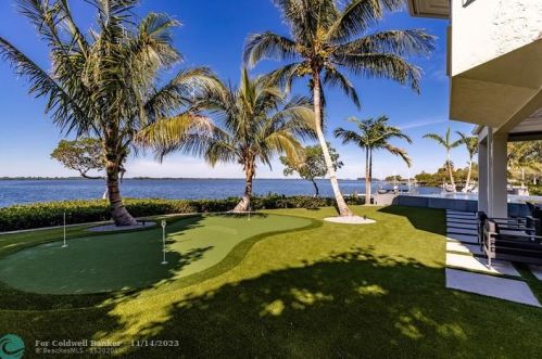 225 Osprey Ct, Vero Beach FL 32963-2652 exterior