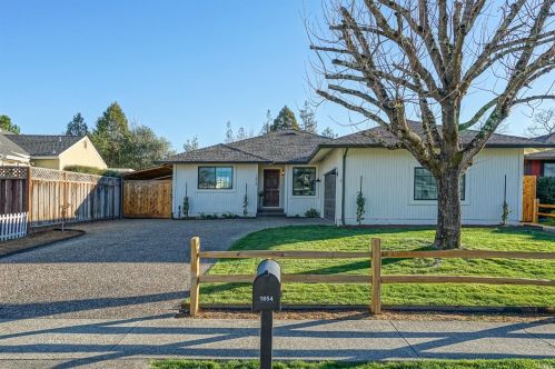 1854 Tonja Way, Santa Rosa, CA 95401-4451