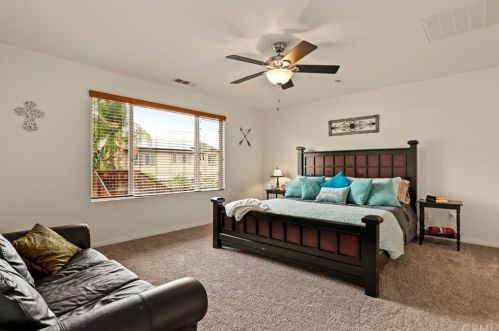 36238 Trail Creek Cir, Wildomar CA  92595-7554 exterior