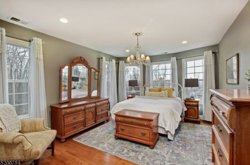 11 Cedar Ct, Hackettstown NJ  07840-2850 exterior