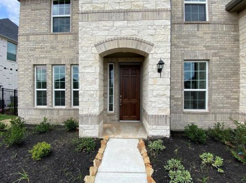 436 Round Lake Dr, Richmond, TX 77469