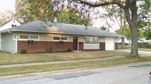 275 Fairpark Dr, Berea, OH 44017-2404