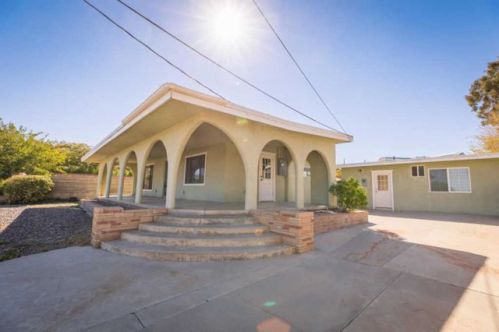 41425 45 St, Lancaster CA  93536-6811 exterior