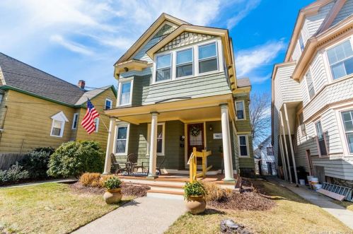 48 Center St, United States Coast Guard Ac CT  06320-5344 exterior