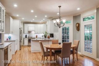 16 Compton Trce, Nashville TN  37215-6116 exterior