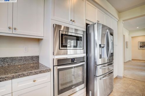 70 Thunder Bay Ct, West Pittsburg CA  94565-7924 exterior