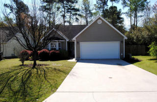 746 Oak Branches Close, Belville, NC 28451-9567