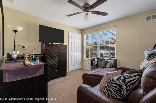 57 Thompson Bridge Rd, Jackson Twp NJ  08527-4623 exterior