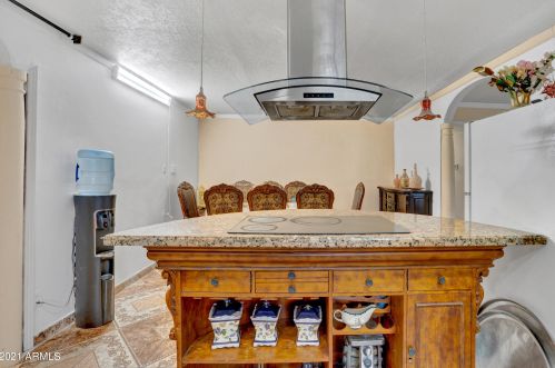 6102 Solano Dr, Glendale AZ  85303-4619 exterior