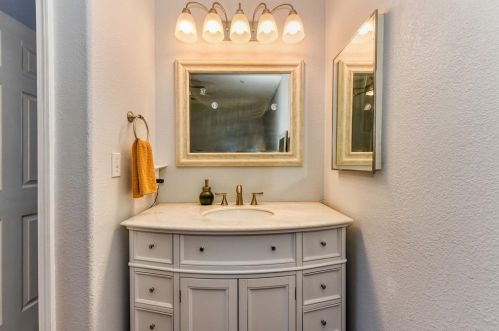 374 Bright Day Dr, Woodland CA  95695-6666 exterior