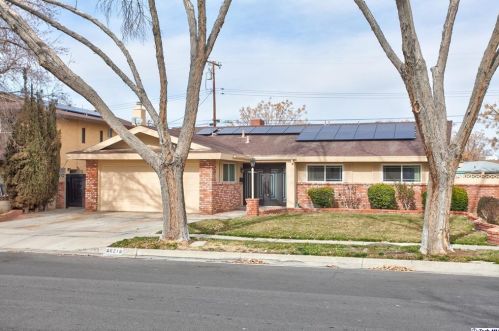 621 Avenue, Lancaster, CA