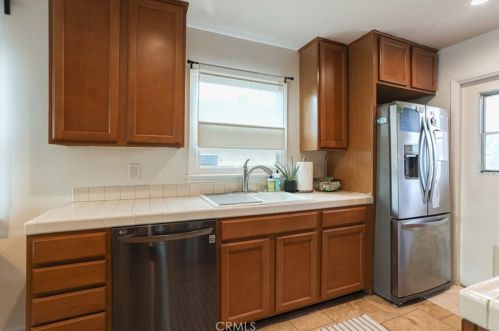 609 31st St, Long Beach CA  90806-1330 exterior