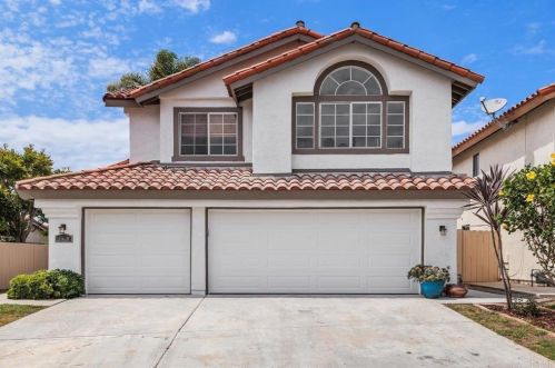 1919 Palermo Ct, Vista, CA 92081-5037